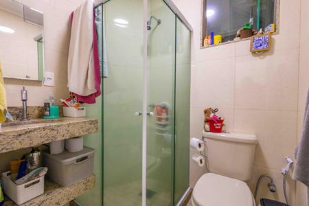 Casa de condomínio à venda com 270m², 4 quartos e 2 vagas Casa de condomínio à venda com 270m², 4 quartos e 2 vagasBanheiro Social