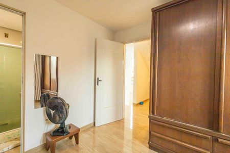 Casa de condomínio à venda com 270m², 4 quartos e 2 vagas Casa de condomínio à venda com 270m², 4 quartos e 2 vagasSuíte 3