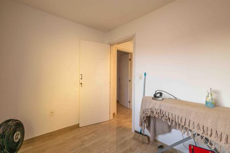 Casa de condomínio à venda com 270m², 4 quartos e 2 vagas Casa de condomínio à venda com 270m², 4 quartos e 2 vagasQuarto