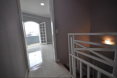 Casa à venda com 101m², 2 quartos e 2 vagasHall