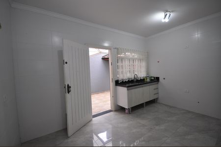Casa à venda com 101m², 2 quartos e 2 vagasCozinha