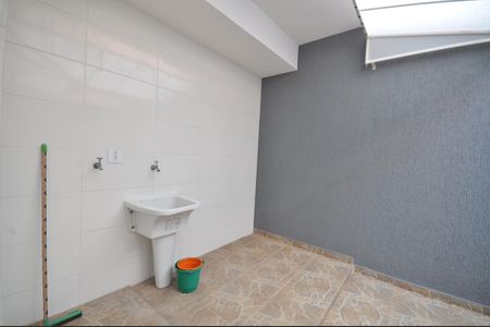 Casa à venda com 101m², 2 quartos e 2 vagasÁrea de serviço