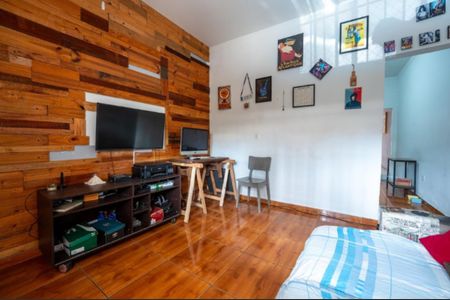 Casa à venda com 160m², 3 quartos e 2 vagasFoto 02