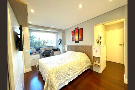 Apartamento à venda com 124m², 3 quartos e 2 vagas Apartamento à venda com 124m², 3 quartos e 2 vagasSuíte