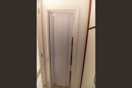 Apartamento à venda com 70m², 2 quartos e 1 vaga Apartamento à venda com 70m², 2 quartos e 1 vagaQuarto de Serviço