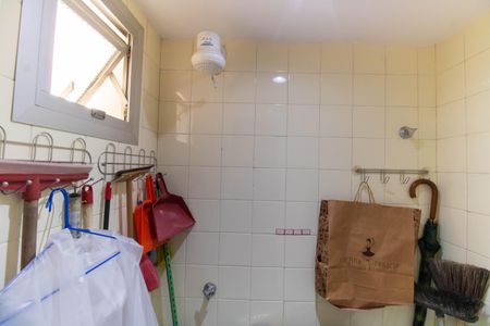 Apartamento à venda com 70m², 2 quartos e 1 vaga Apartamento à venda com 70m², 2 quartos e 1 vagaBanheiro de serviço