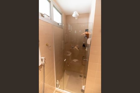 Apartamento à venda com 70m², 2 quartos e 1 vaga Apartamento à venda com 70m², 2 quartos e 1 vagaBanheiro da Suíte