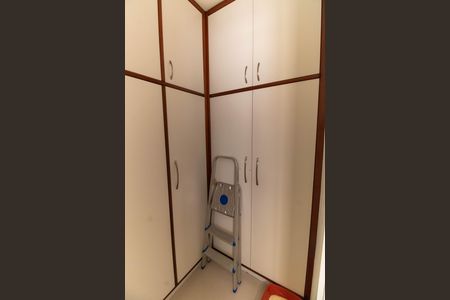 Apartamento à venda com 70m², 2 quartos e 1 vaga Apartamento à venda com 70m², 2 quartos e 1 vagaQuarto de Serviço