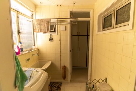 Apartamento à venda com 70m², 2 quartos e 1 vaga Apartamento à venda com 70m², 2 quartos e 1 vagaÁrea de Serviço