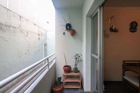 Apartamento à venda com 124m², 3 quartos e 2 vagas Apartamento à venda com 124m², 3 quartos e 2 vagasVaranda da Sala