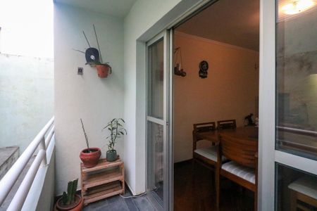 Apartamento à venda com 124m², 3 quartos e 2 vagas Apartamento à venda com 124m², 3 quartos e 2 vagasVaranda da Sala