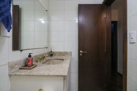 Apartamento à venda com 124m², 3 quartos e 2 vagas Apartamento à venda com 124m², 3 quartos e 2 vagasBanheiro Social