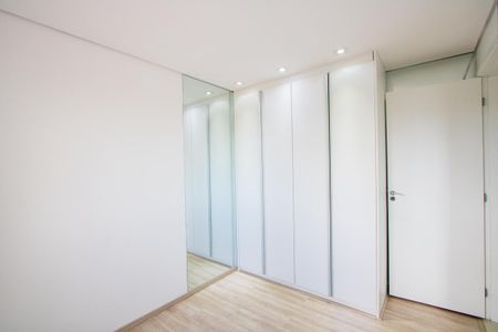Apartamento à venda com 67m², 2 quartos e 1 vagaQuarto 2