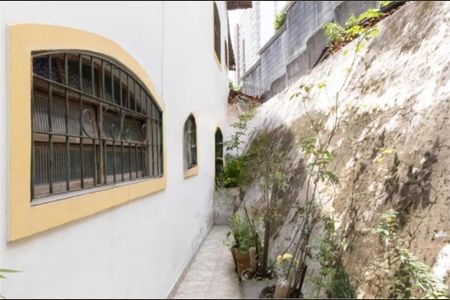 Casa à venda com 170m², 3 quartos e 2 vagas