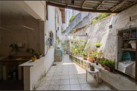 Casa à venda com 170m², 3 quartos e 2 vagas