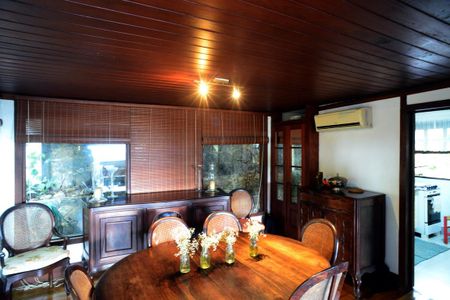 Casa à venda com 302m², 3 quartos e 1 vagaSala de Jantar