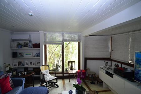 Casa à venda com 302m², 3 quartos e 1 vagaQuarto 1