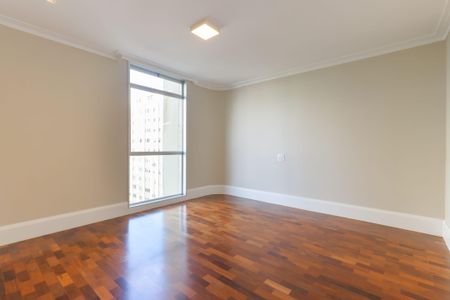 Apartamento à venda com 222m², 4 quartos e 3 vagas