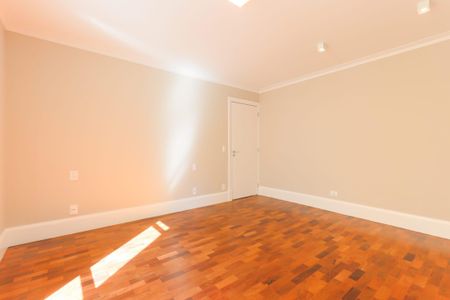 Apartamento à venda com 222m², 4 quartos e 3 vagas