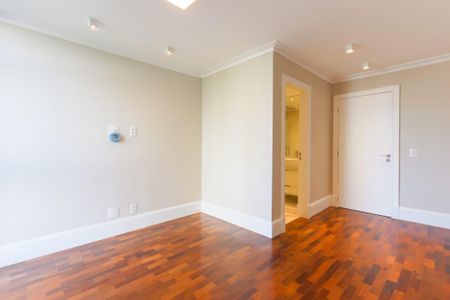 Apartamento à venda com 222m², 4 quartos e 3 vagas