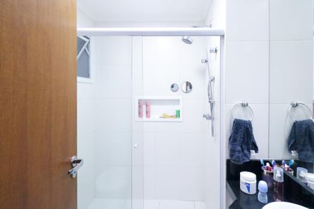 Apartamento à venda com 74m², 2 quartos e 1 vagaBanheiro da Suíte