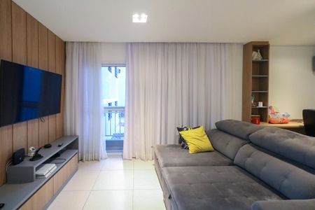 Apartamento à venda com 74m², 2 quartos e 1 vagaSala
