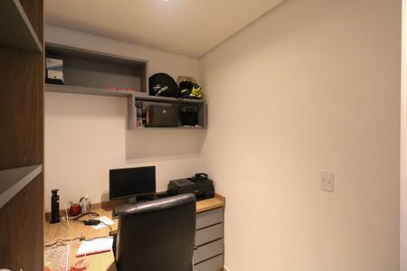 Apartamento à venda com 74m², 2 quartos e 1 vagaEscritório