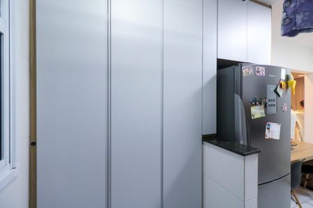 Apartamento à venda com 74m², 2 quartos e 1 vagaÁrea de Serviço