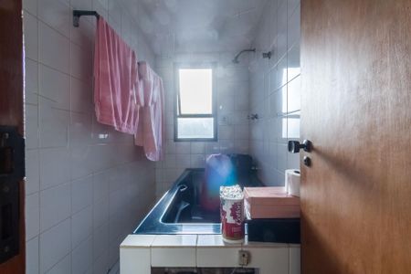 Apartamento à venda com 135m², 4 quartos e 2 vagas Apartamento à venda com 135m², 4 quartos e 2 vagasBanheiro Social