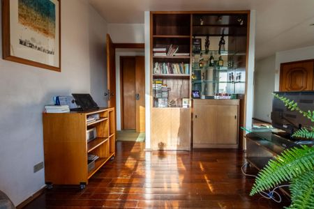 Apartamento à venda com 135m², 4 quartos e 2 vagas Apartamento à venda com 135m², 4 quartos e 2 vagasSala