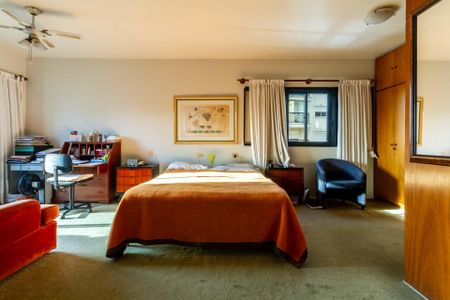 Apartamento à venda com 135m², 4 quartos e 2 vagas Apartamento à venda com 135m², 4 quartos e 2 vagasSuíte 2