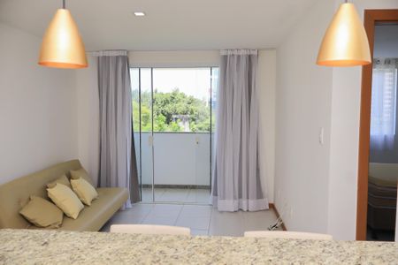 Sala de apartamento para alugar com 1 quarto, 42m² em Stiep, Salvador