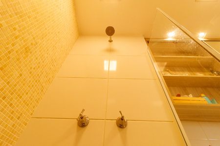 Apartamento à venda com 43m², 2 quartos e 1 vaga Apartamento à venda com 43m², 2 quartos e 1 vagaBanheiro