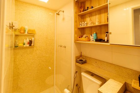 Apartamento à venda com 43m², 2 quartos e 1 vaga Apartamento à venda com 43m², 2 quartos e 1 vagaBanheiro