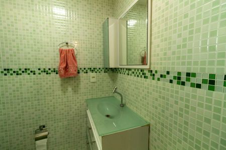 Apartamento à venda com 78m², 2 quartos e 1 vaga Apartamento à venda com 78m², 2 quartos e 1 vagaBanheiro