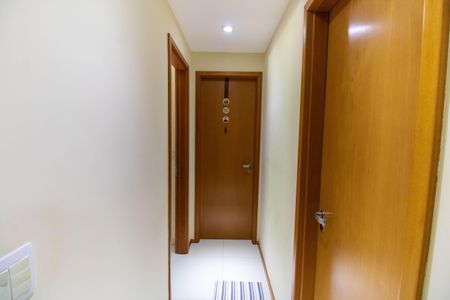 Apartamento à venda com 99m², 3 quartos e 2 vagas Apartamento à venda com 99m², 3 quartos e 2 vagasCorredor
