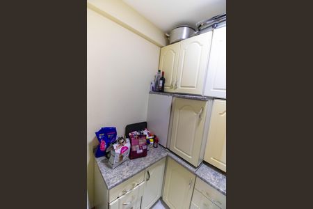 Apartamento à venda com 99m², 3 quartos e 2 vagas Apartamento à venda com 99m², 3 quartos e 2 vagasQuarto de Serviço