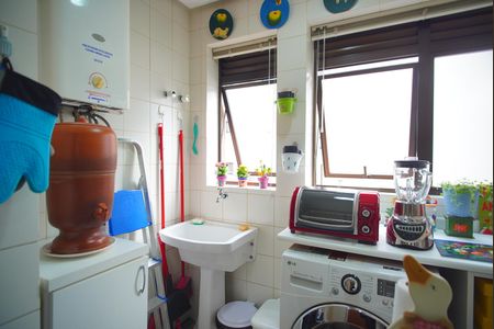 Apartamento à venda com 90m², 2 quartos e 2 vagasCozinha e Área de Serviço