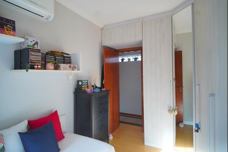 Apartamento à venda com 90m², 2 quartos e 2 vagasQuarto 