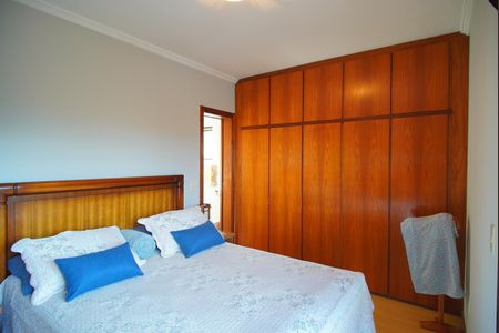 Apartamento à venda com 90m², 2 quartos e 2 vagasSuíte