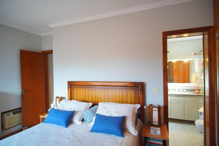 Apartamento à venda com 90m², 2 quartos e 2 vagasSuíte