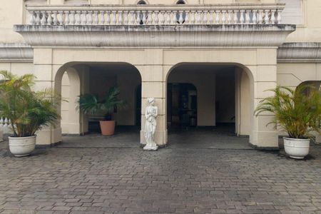 Apartamento à venda com 42m², 1 quarto e 1 vaga Apartamento à venda com 42m², 1 quarto e 1 vagaFachada