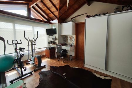 Casa de condomínio à venda com 384m², 4 quartos e 4 vagas Casa de condomínio à venda com 384m², 4 quartos e 4 vagasQuarto Suíte 4