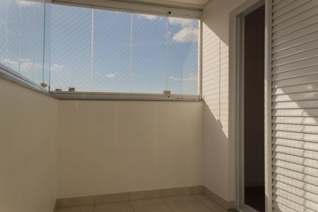 Apartamento à venda com 51m², 1 quarto e 1 vaga Apartamento à venda com 51m², 1 quarto e 1 vagaVaranda