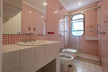 Apartamento à venda com 290m², 3 quartos e 5 vagas Apartamento à venda com 290m², 3 quartos e 5 vagasBanheiro