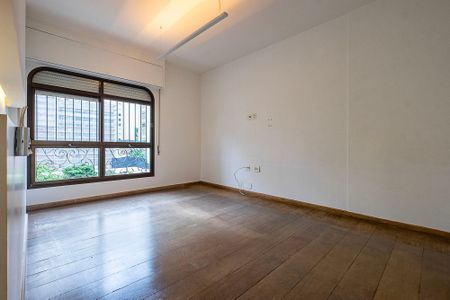 Apartamento à venda com 290m², 3 quartos e 5 vagas Apartamento à venda com 290m², 3 quartos e 5 vagasSuíte 1