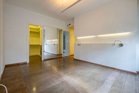 Apartamento à venda com 290m², 3 quartos e 5 vagas Apartamento à venda com 290m², 3 quartos e 5 vagasSuíte 1