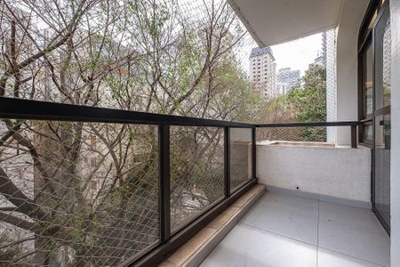 Apartamento à venda com 290m², 3 quartos e 5 vagas Apartamento à venda com 290m², 3 quartos e 5 vagasVaranda