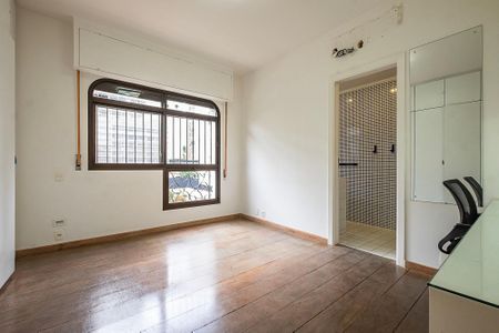 Apartamento à venda com 290m², 3 quartos e 5 vagas Apartamento à venda com 290m², 3 quartos e 5 vagasSuíte 2