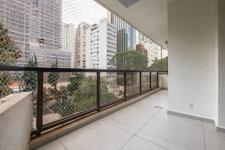 Apartamento à venda com 290m², 3 quartos e 5 vagas Apartamento à venda com 290m², 3 quartos e 5 vagasVaranda
